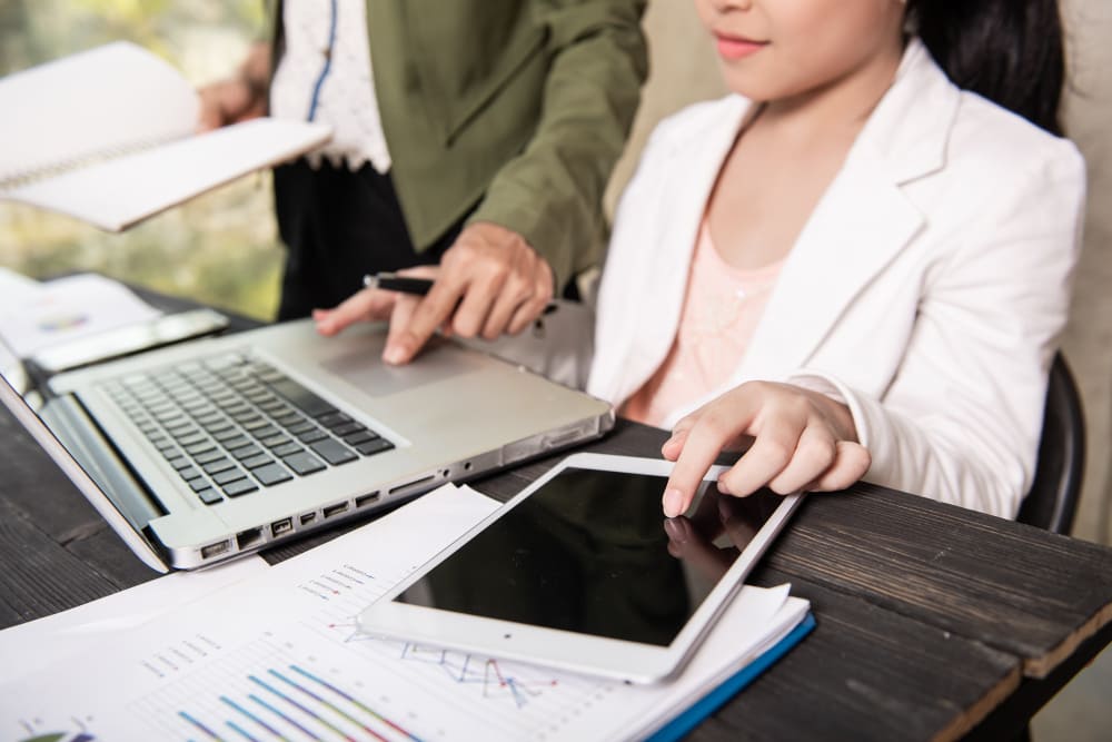 SMEs and corporate businesses that need outsourced payroll processing