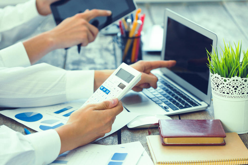 Benefits of outsourcing payroll services in Malaysia